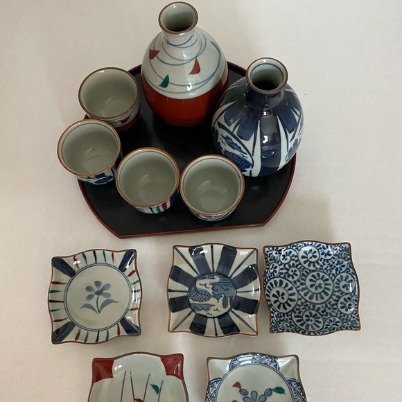 Japanese Arita porcelain Sake set - Arita Display - Picture 3 of 16